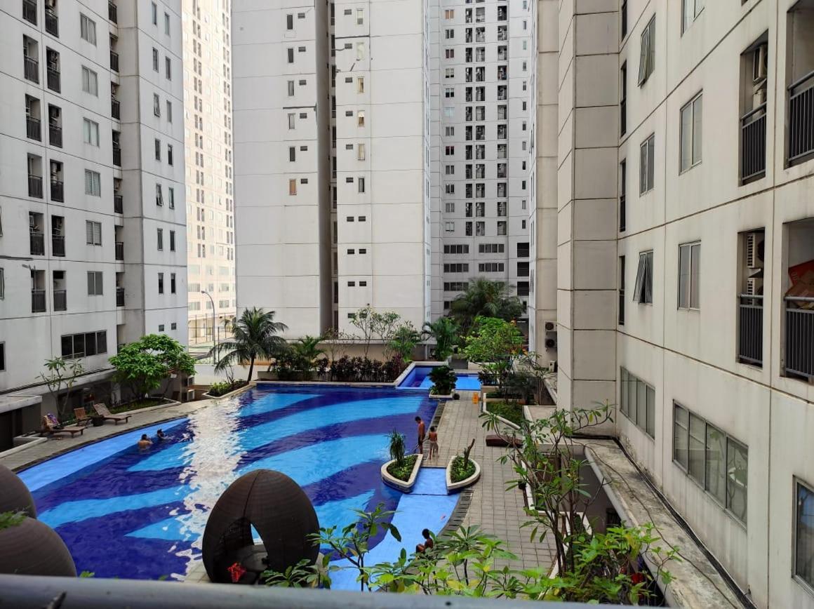 Apartemen Bassura City By Globy Property Jakarta Exteriör bild